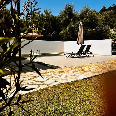 Angello Vila